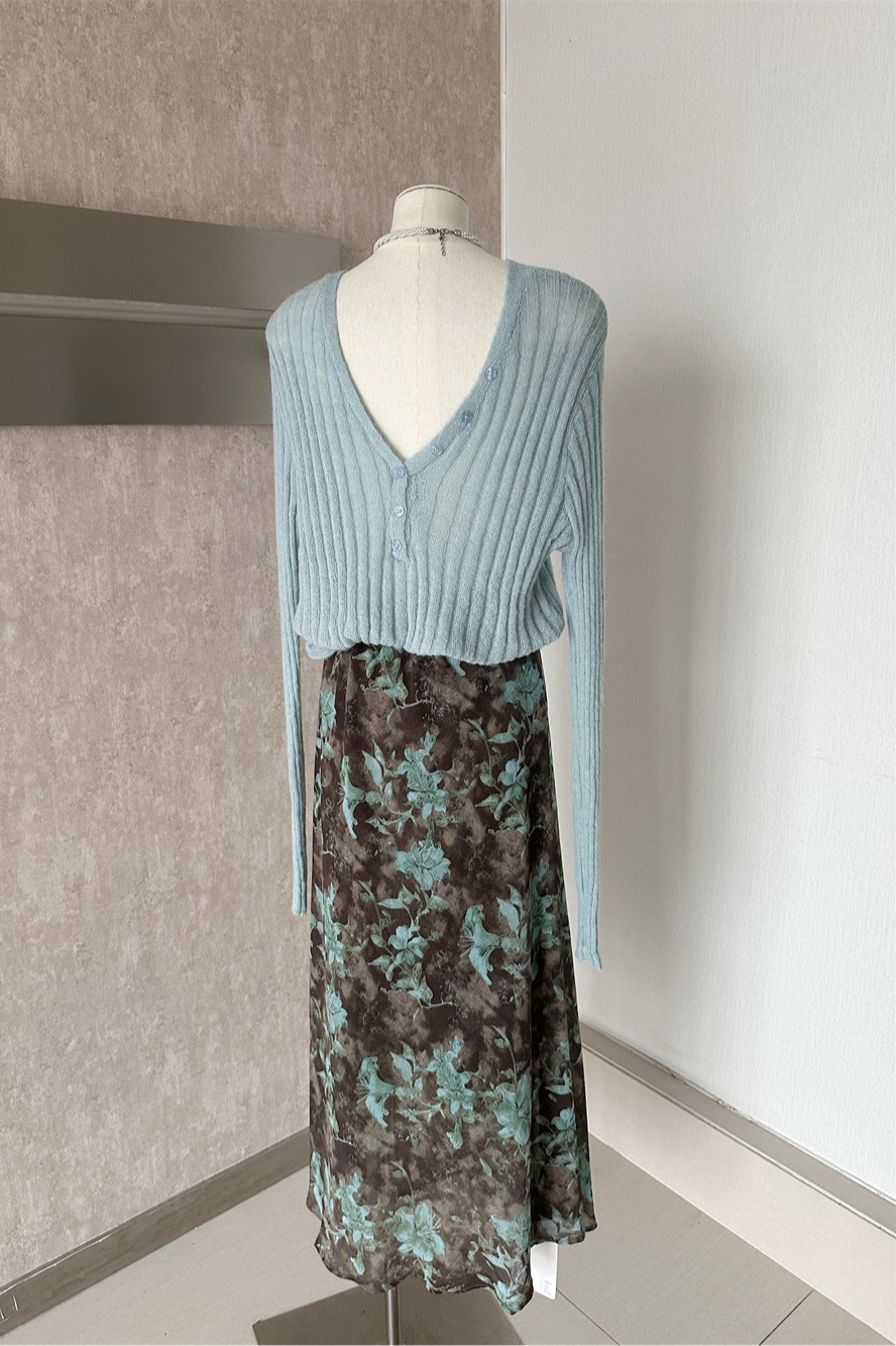 2026 Autumn Korean Style Two-Piece Set Women's Knit Cardigan Floral High Waist Skirt - Image 5