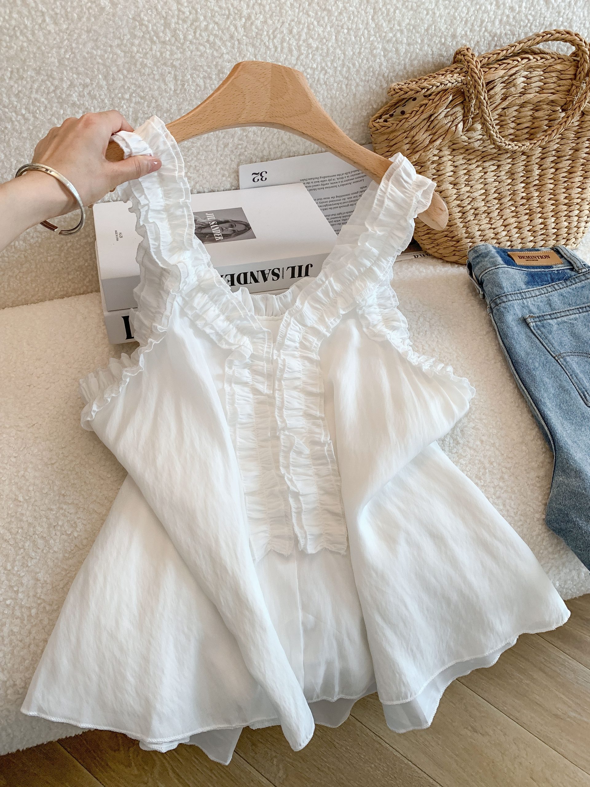 French Lace Trim White Cami Top Women Summer V-Neck Sleeveless