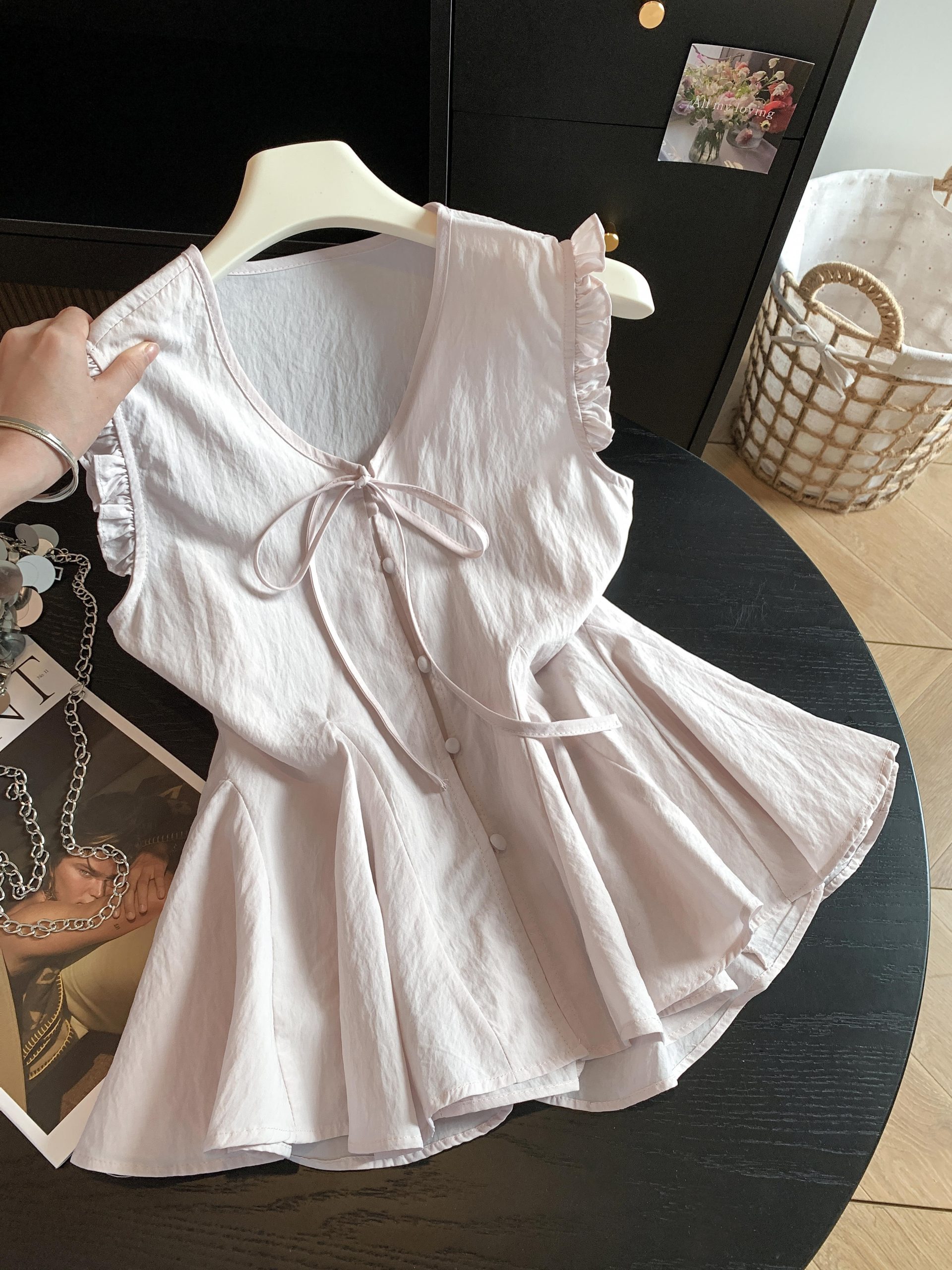 Sweet V-Neck Lace-Up Sleeveless Babydoll Top with Ruffle Hem - Style 76bb99