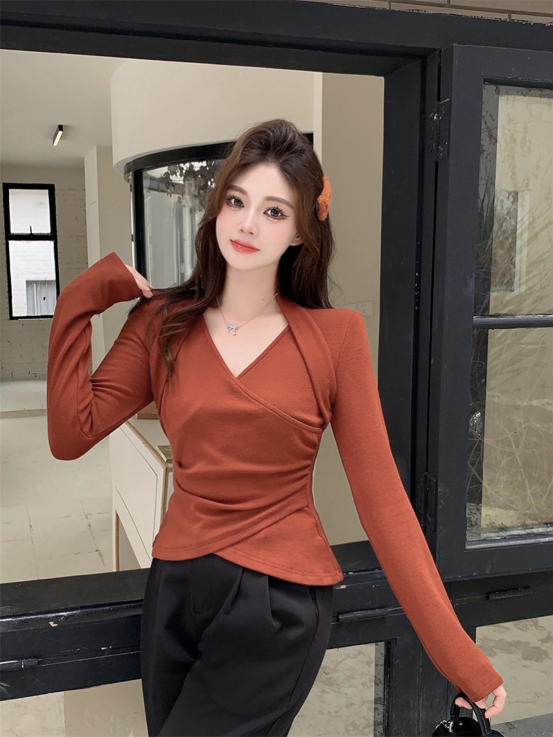 Women's Slimming Knit Top with Unique Design for Fall Commute - Image 3