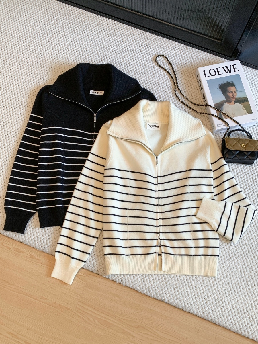 Women's Striped Half-Zip Polo Neck Knit Sweater for Fall Winter - Image 3